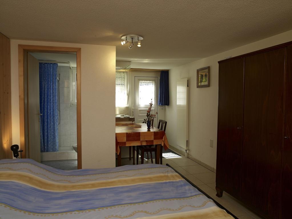 Hotel-Gite Rural A 3 Km De Delemont Courcelon Exterior foto